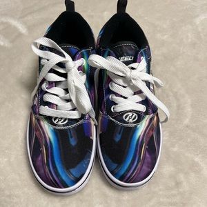 Brand new heelys size 5